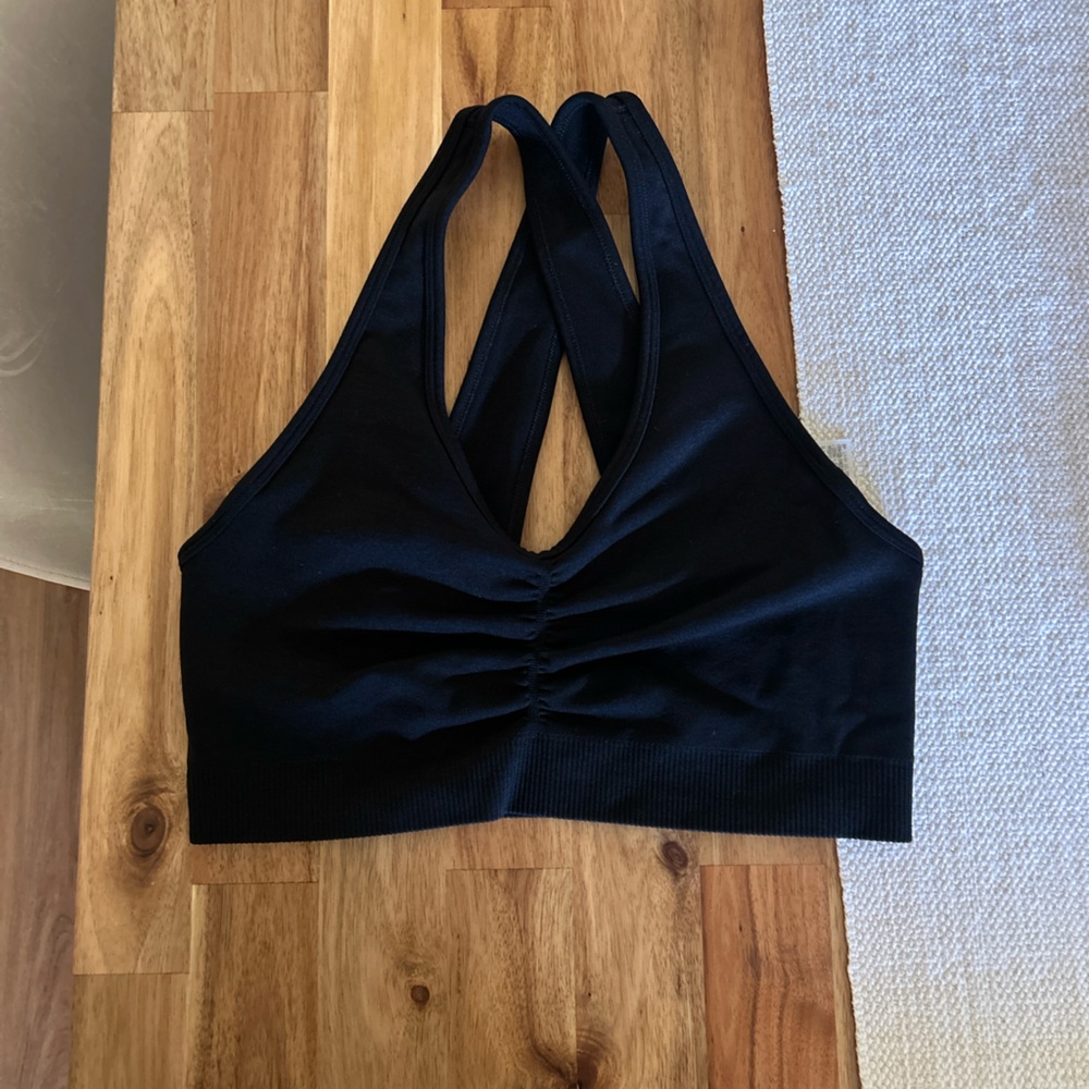 Black Alphalete cross back sports bra, medium